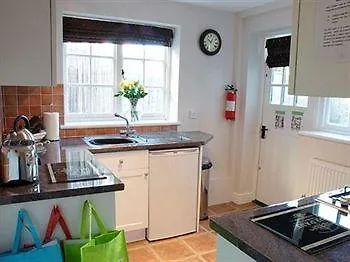 Hotel Port Sunlight Holiday Cottages Bebington